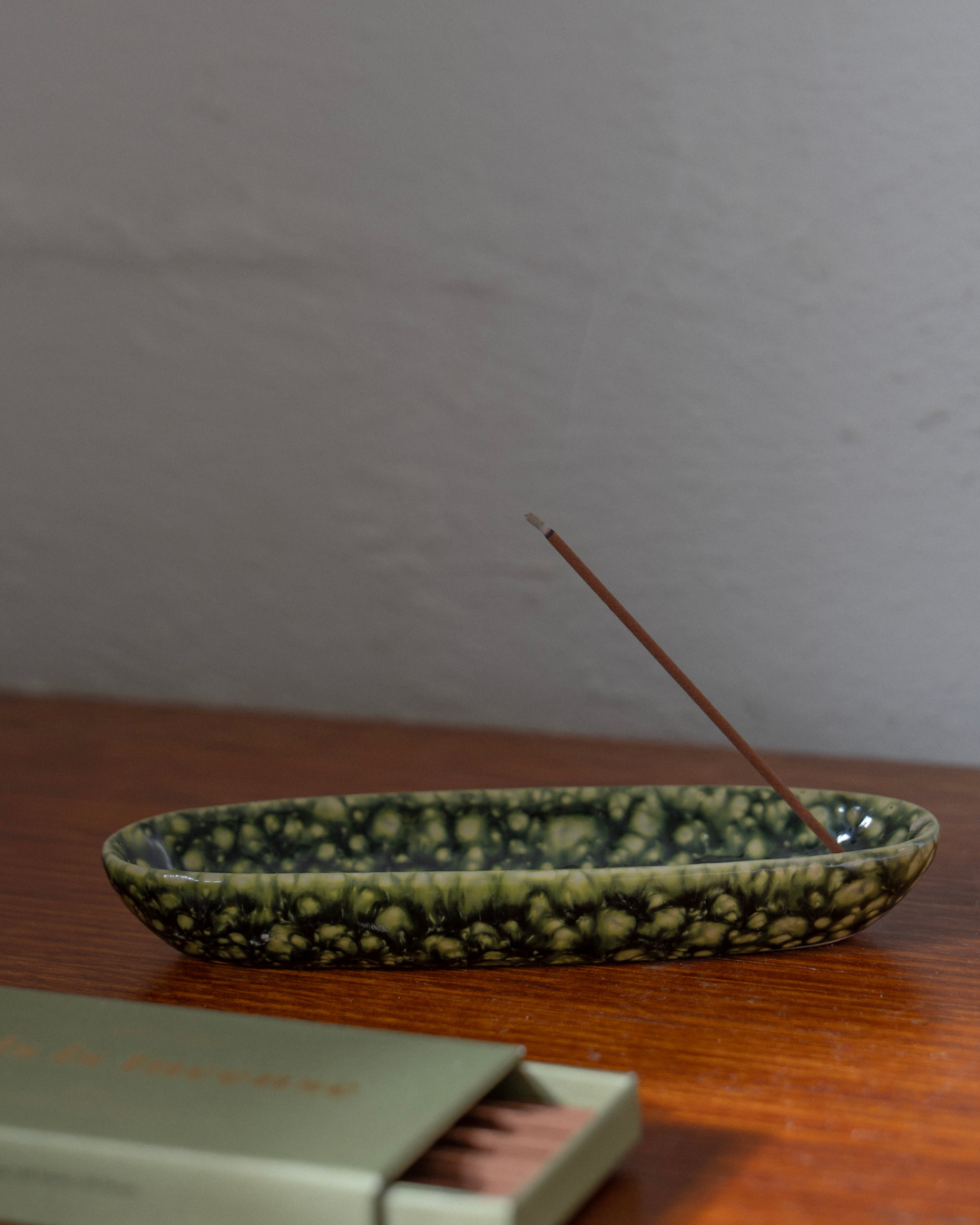 The Collector Ceramic Holder - Green - Image 2