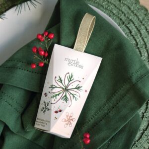Myrtle & Moss Christmas Ornament – Rose Geranium, Grapefuit & Clary Sage